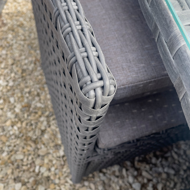 Bracken Outdoors Dakota Grand 4 - 8 Seater Rattan Garden Cube Set -Grey - Image 6