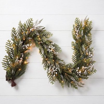 The Christmas Centre Frosted Pine 6ft (180cm) Prelit Christmas Garland with Warm White Battery Operated LED Lights