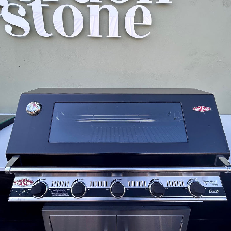 Ex Display BeefEater Signature S3000E Series 5 Burner Build-in Gas Barbecue - Image 2