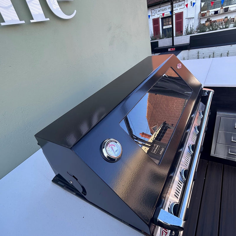 Ex Display BeefEater Signature S3000E Series 5 Burner Build-in Gas Barbecue - Image 4
