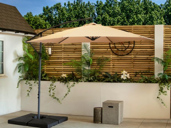 Round Cantilever Parasols