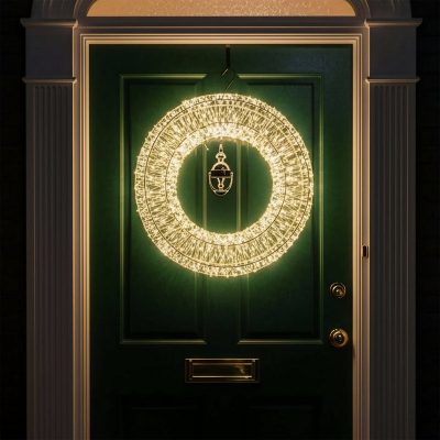 Pre-Lit Christmas Gold Light-Up Wreath 58cm with 3000 Warm White LED Micro-lights